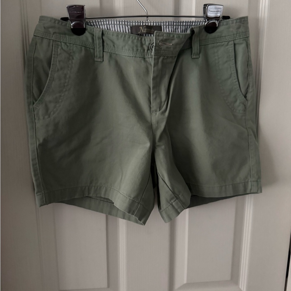 Natural Reflections Olive Green Women's Casual Shorts